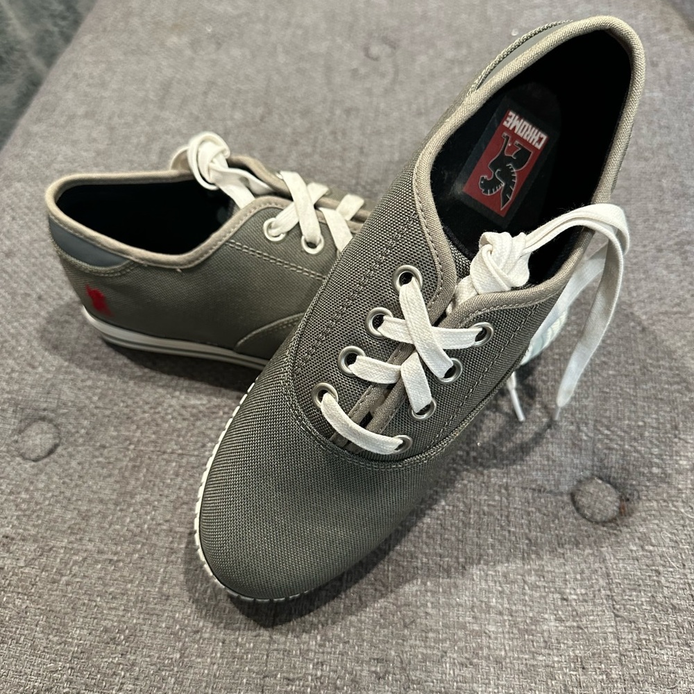 Gray Low-Top Sneakers with White Soles